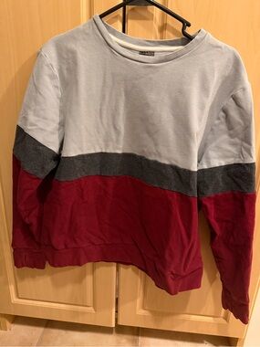 Colorblock Crewneck Sweater ❤️